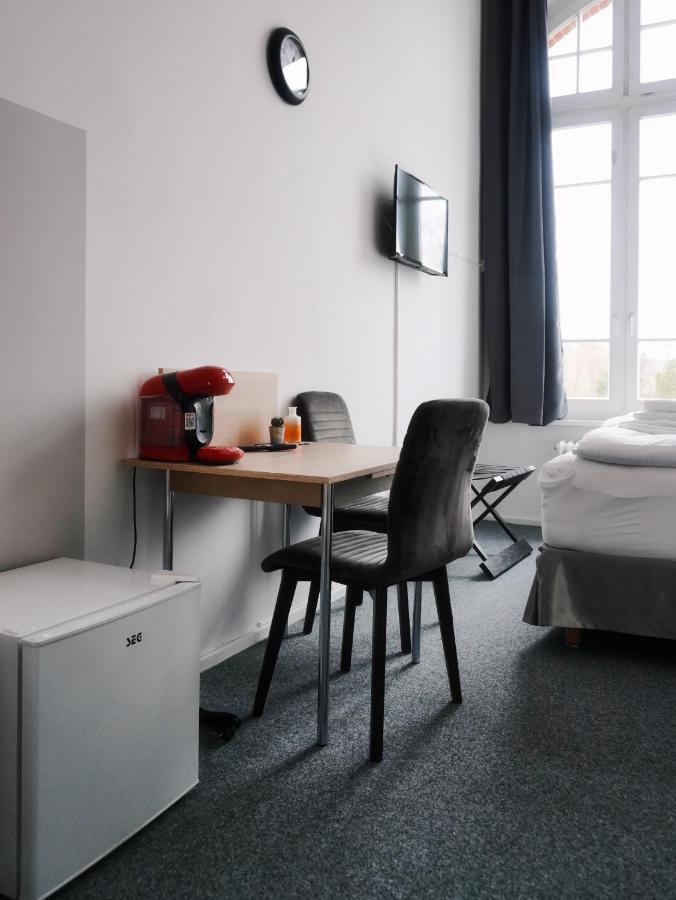 Motel Home Wittenau Berlin Exterior foto